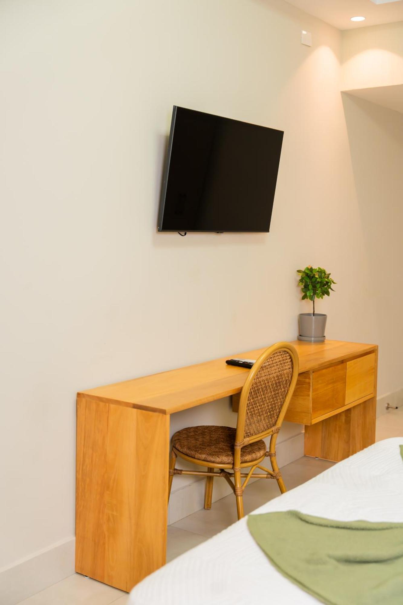 Hotel Stay Here Suites 聖多明哥 外观 照片