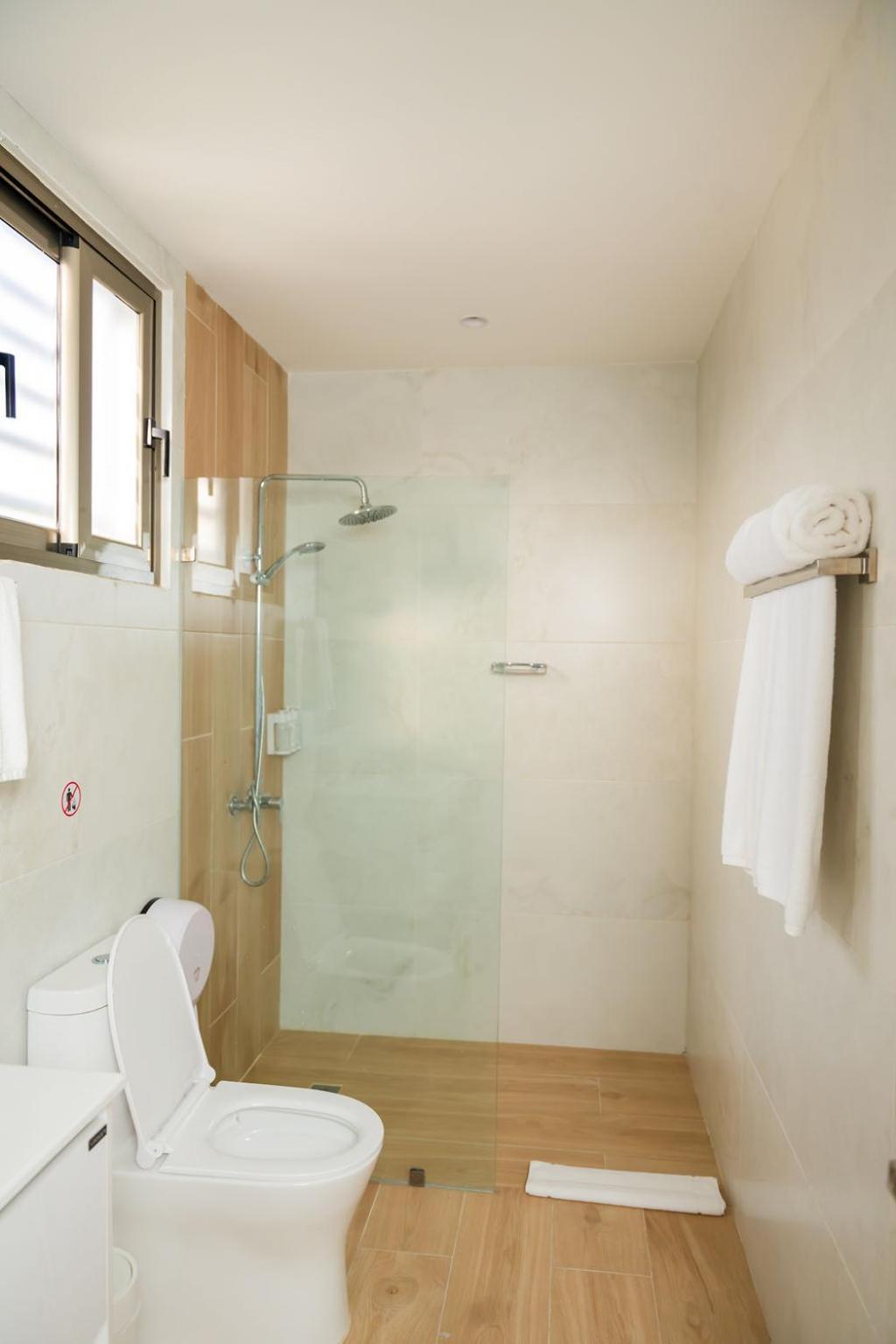 Hotel Stay Here Suites 聖多明哥 外观 照片