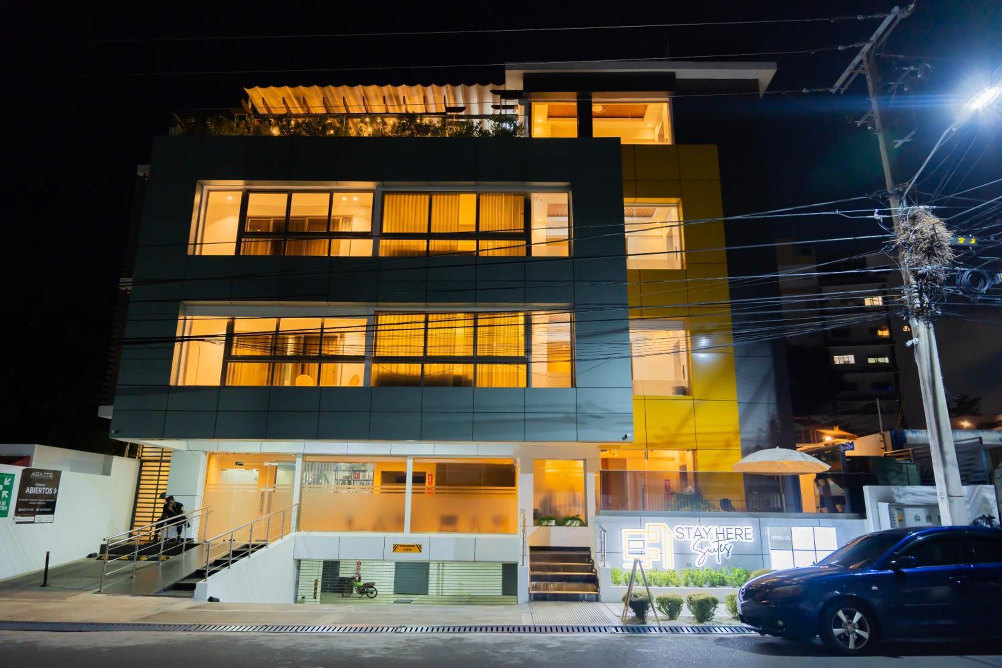Hotel Stay Here Suites 聖多明哥 外观 照片